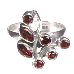 Garnet Sprig Design Ring (Size O-P)